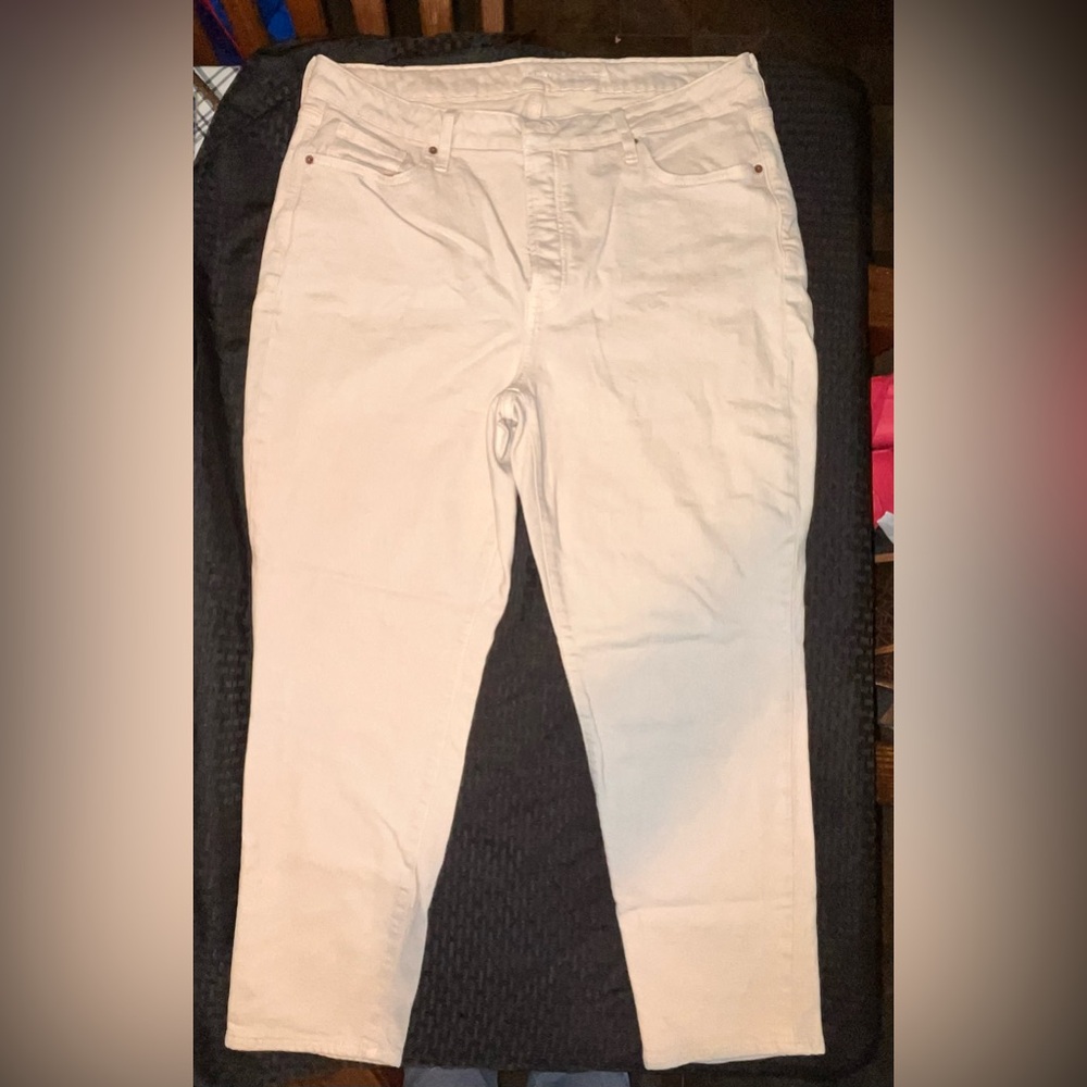 Old Navy High rise Og straight secret slim pockets Size 18